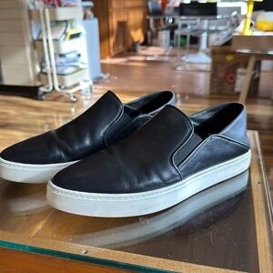 ✨ Vince Garvey Leather Slip-On Shoes – Women’s 9W – EUC ✨